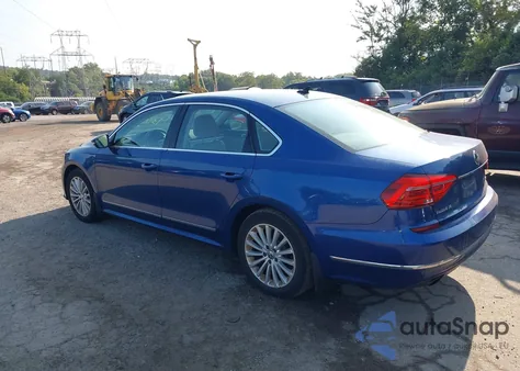 2016 Volkswagen Passat 1.8T Se из США, поврежденный, VIN 1VWBT7A31GC021267